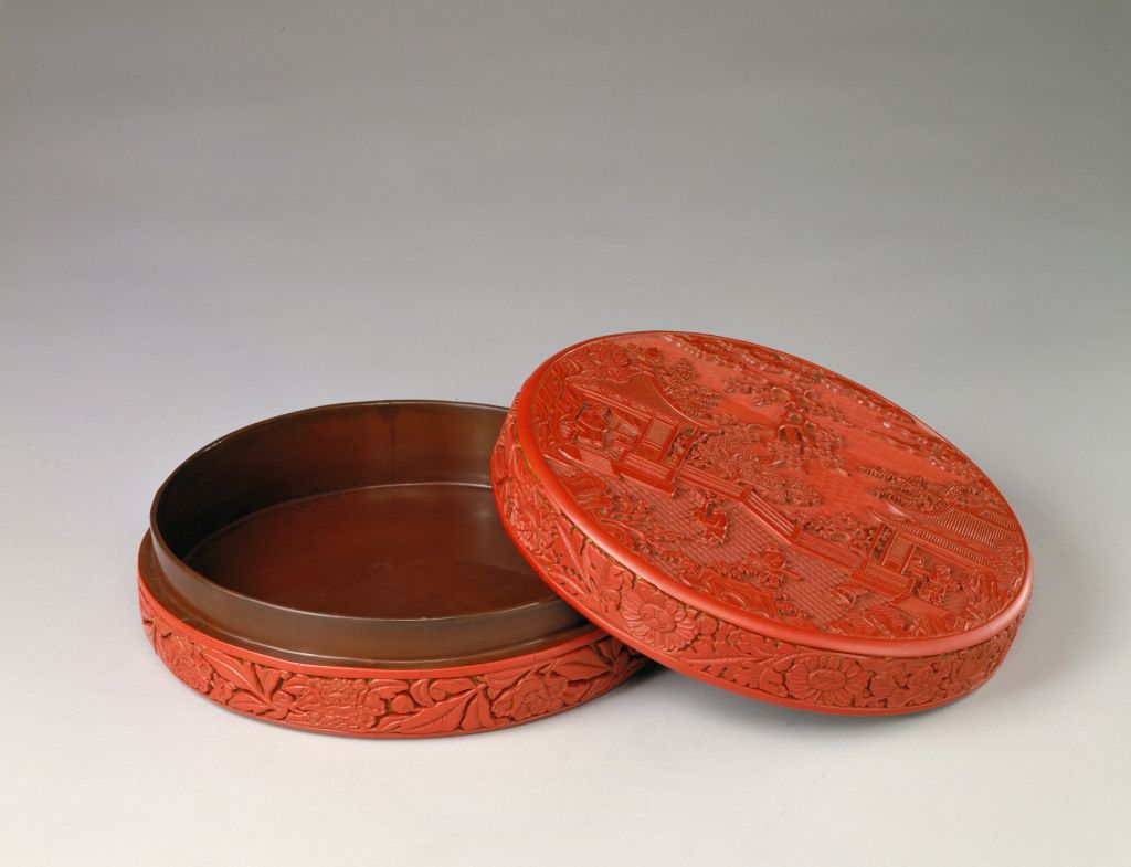 图片[3]-Carved red plums, wives and cranes round box-China Archive